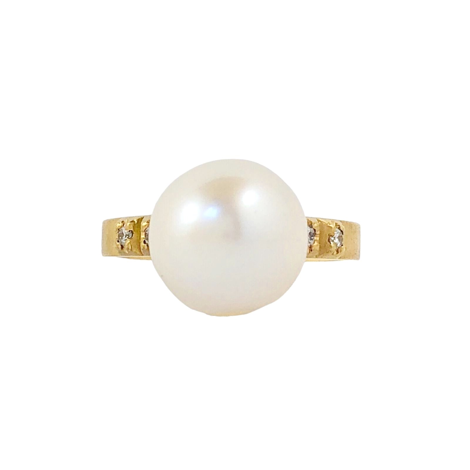 Pearl and Pyramids Ring - Emma Jane Donald