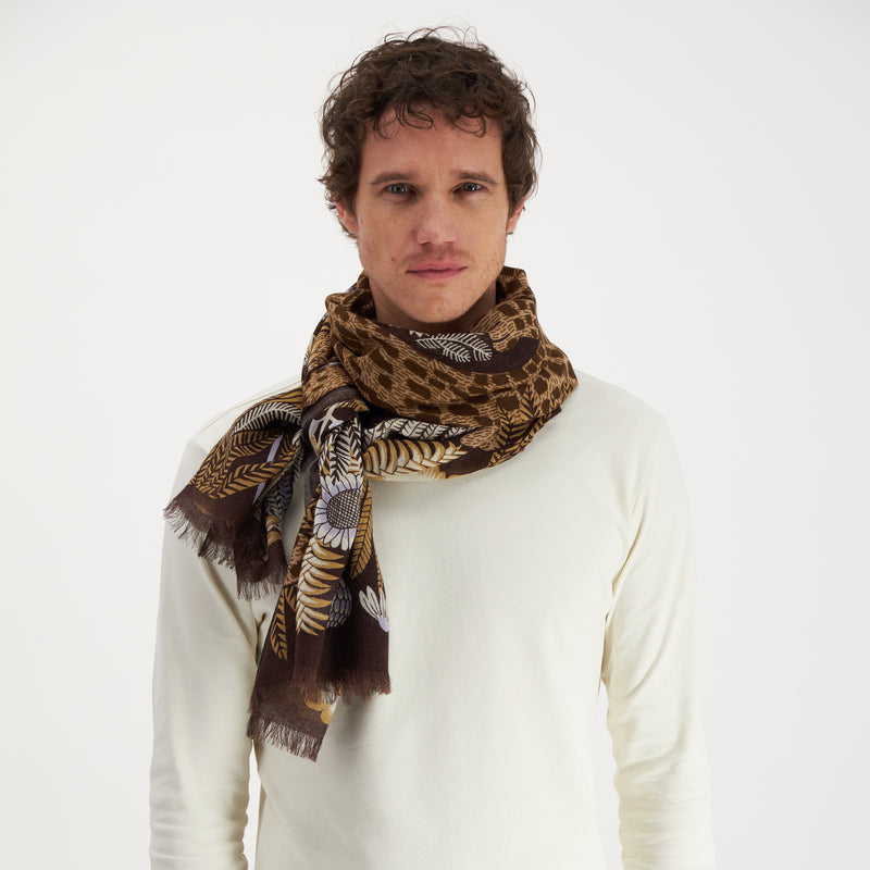 Rousseau Scarf in Natural - Inoui Editions