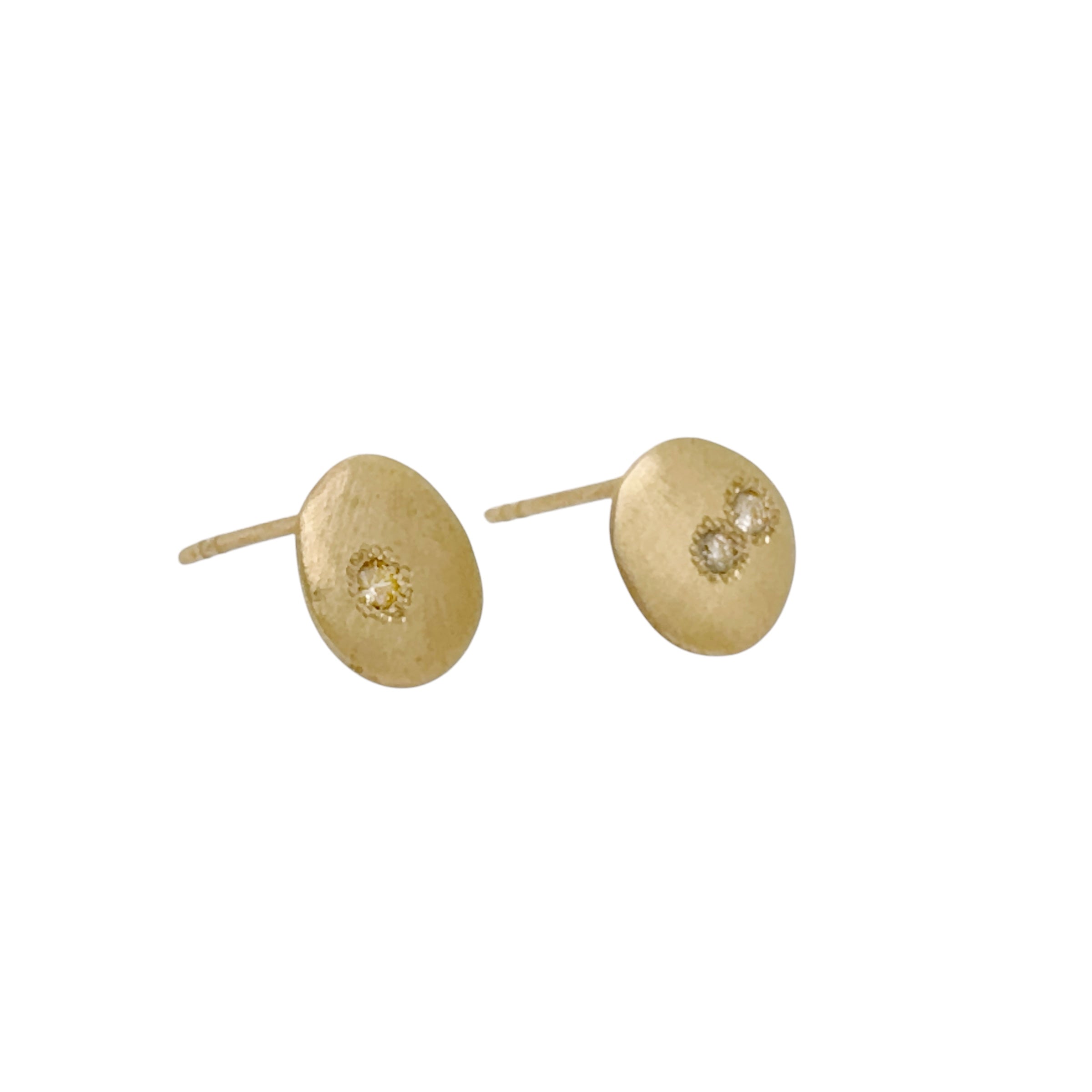 Neru Mini Disc Gold Studs - Kaoru Rogers