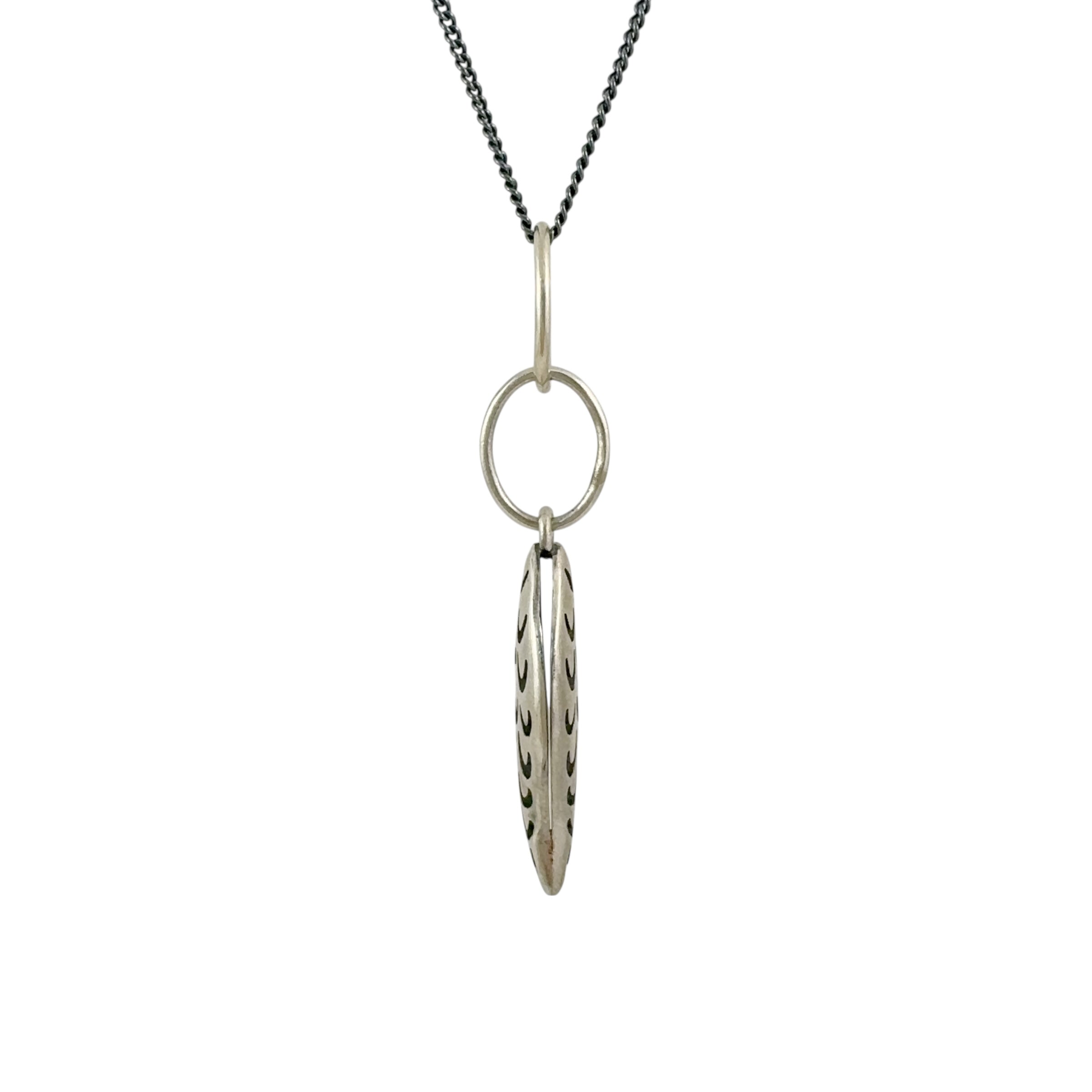 Medium Pod Pendant - Catherine White