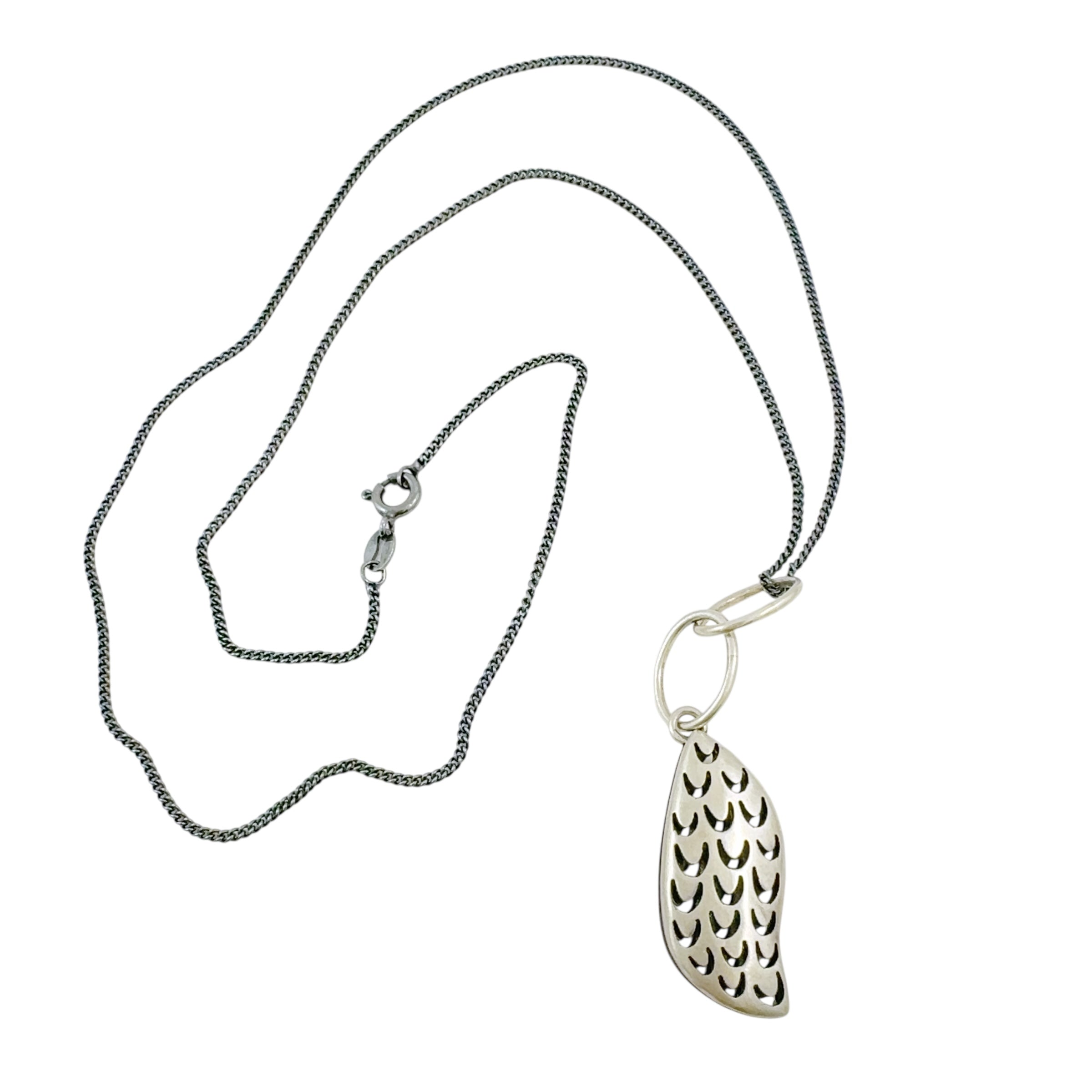 Medium Pod Pendant - Catherine White