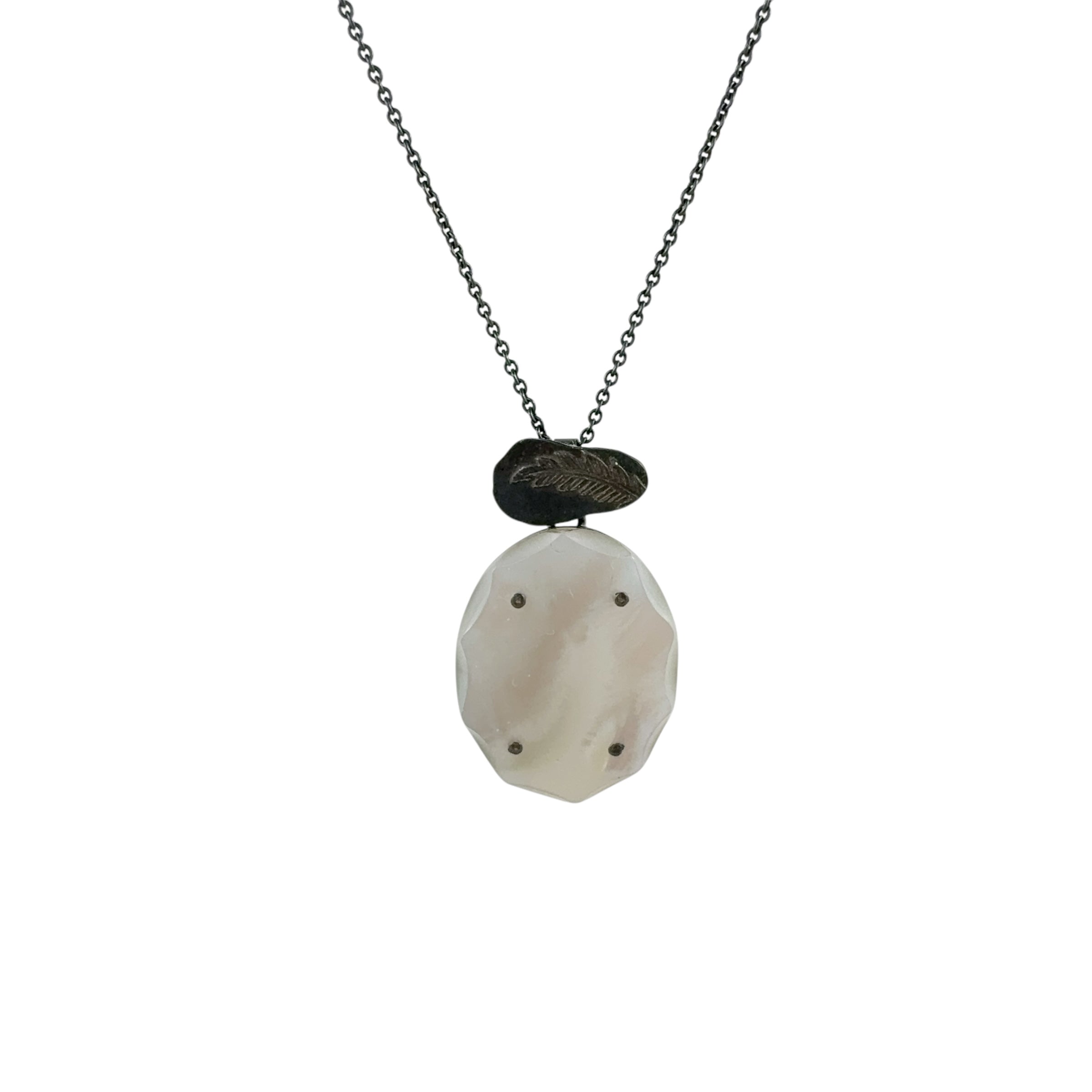 Biseaute Mother of Pearl Necklace - Cynthia Nge
