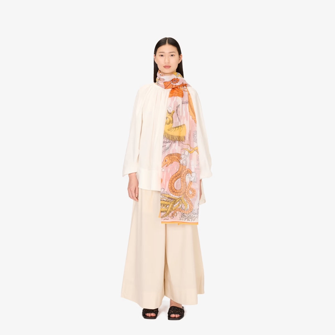Fantastique Scarf in Powder - Inoui Editions