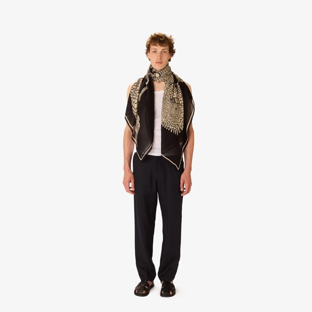 Caracat Scarf in Black - Inoui Editions