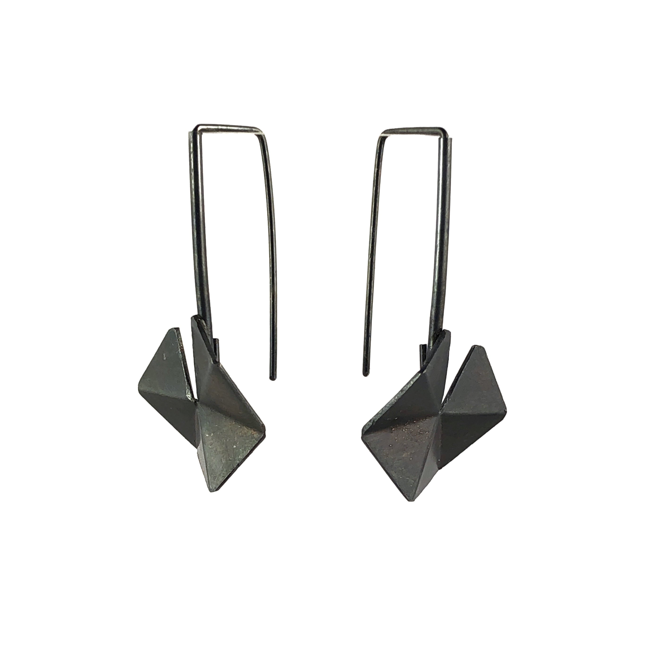 Hexagon Hook earrings - Ananda Ungphakorn