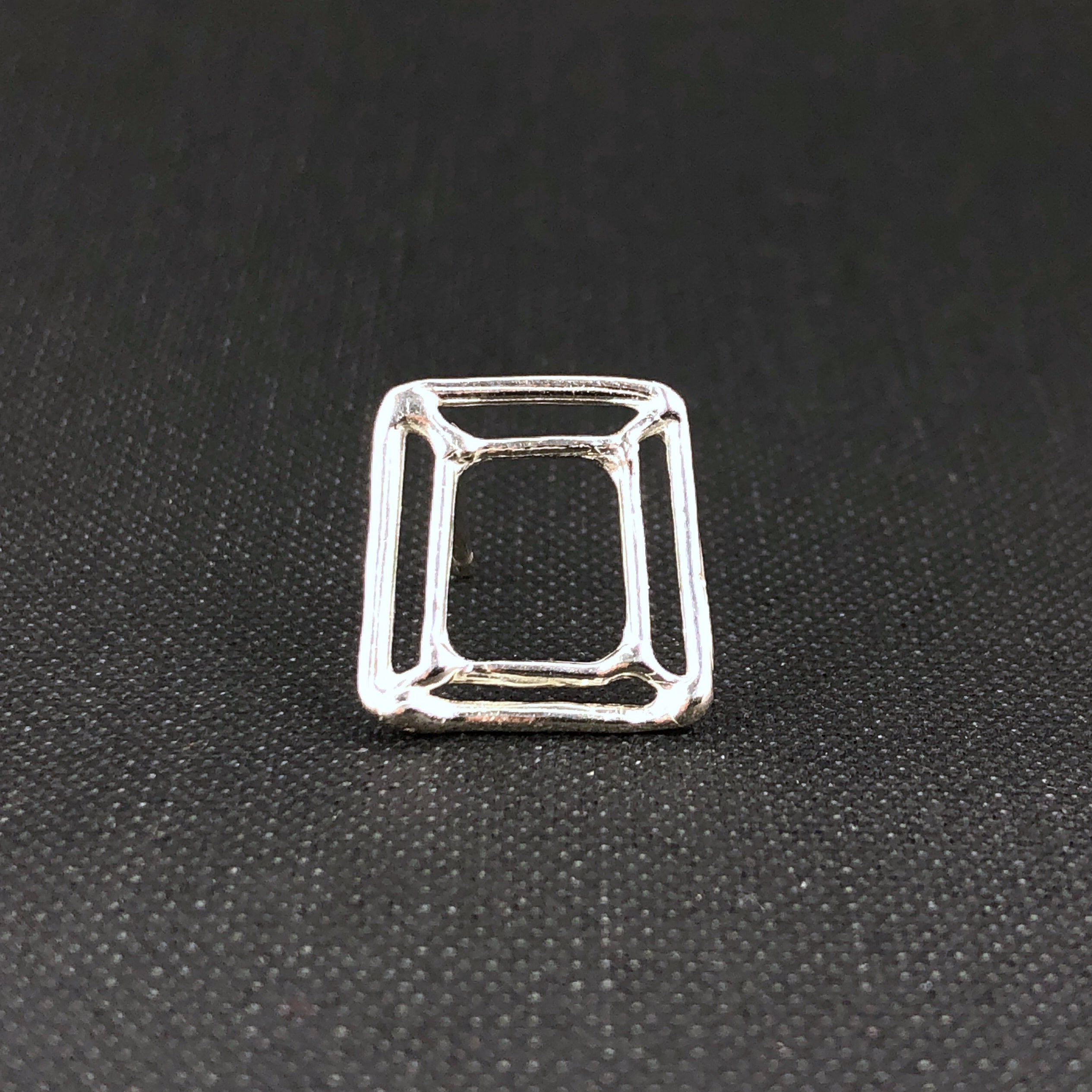 Fragment Single Silver Studs - Anna Vlahos