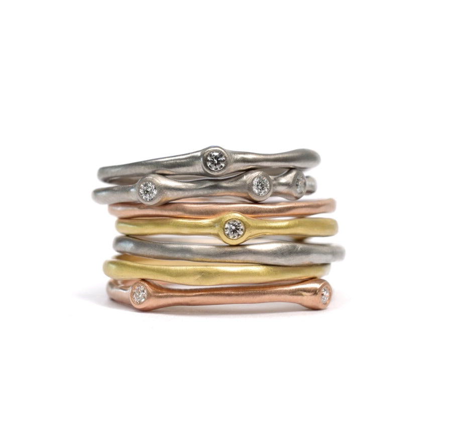 Petite Stacking Plain Band - Johnny Ninos