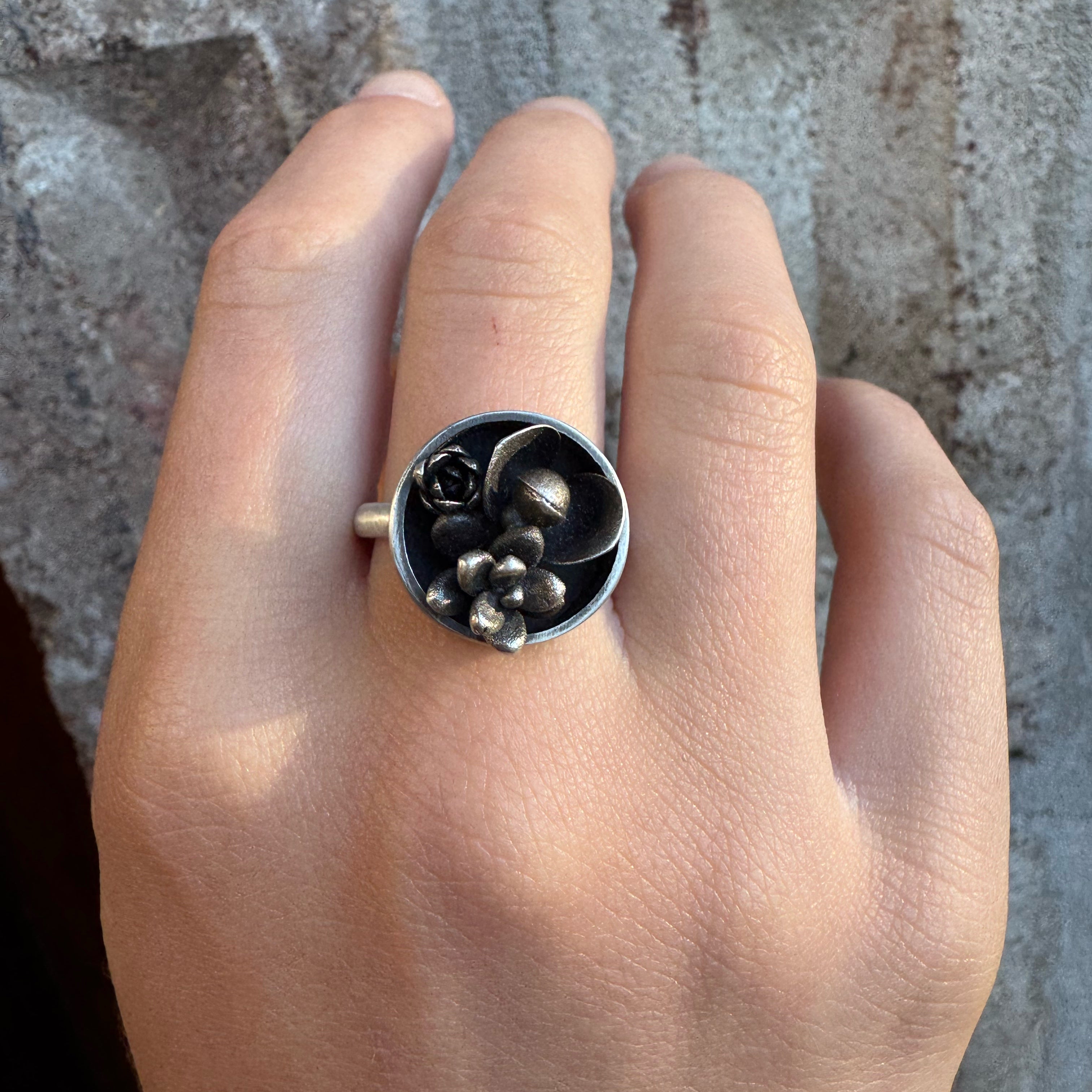 Pot Plant Ring - Emma Kidson