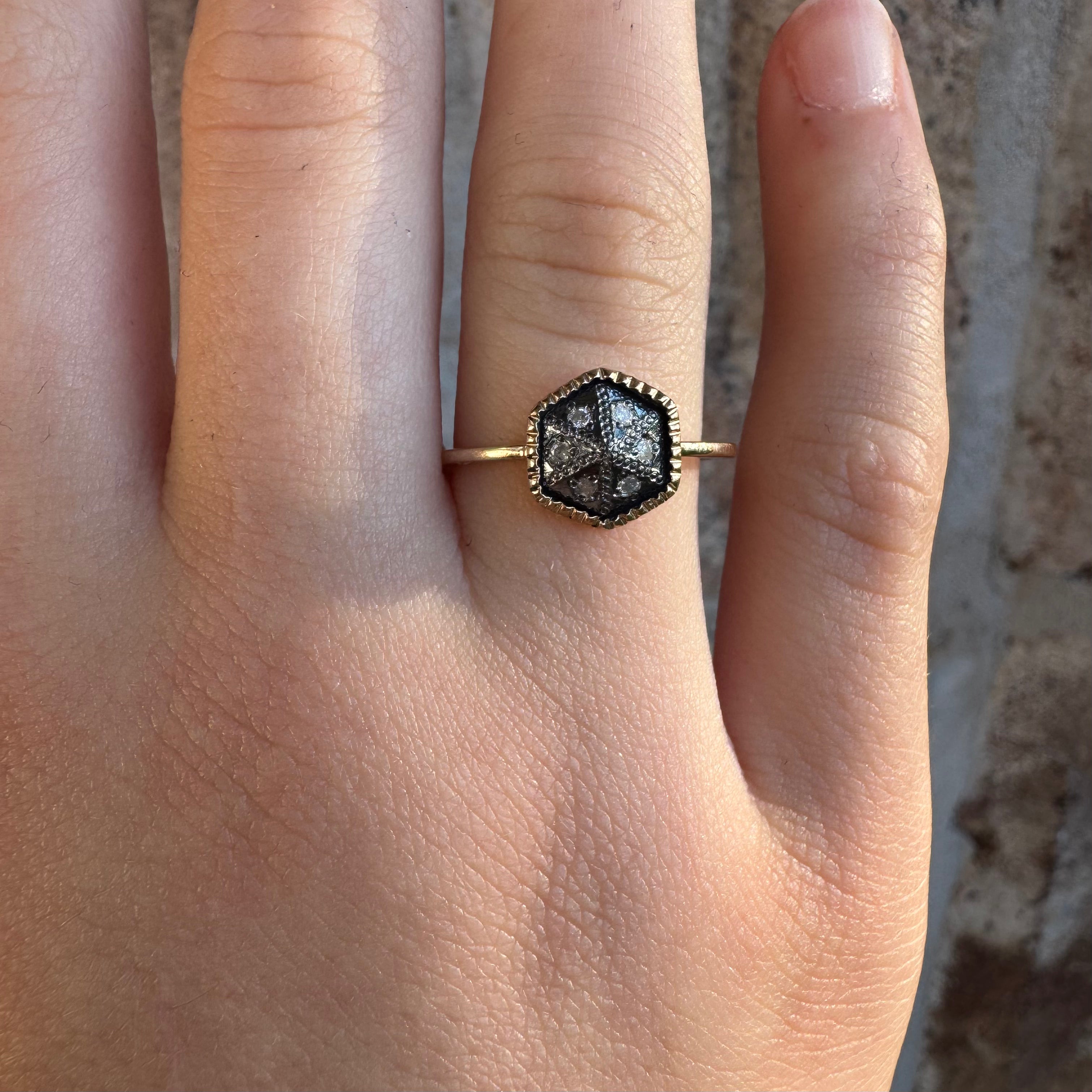 Hexagon Studs Ring - Rusty Thought
