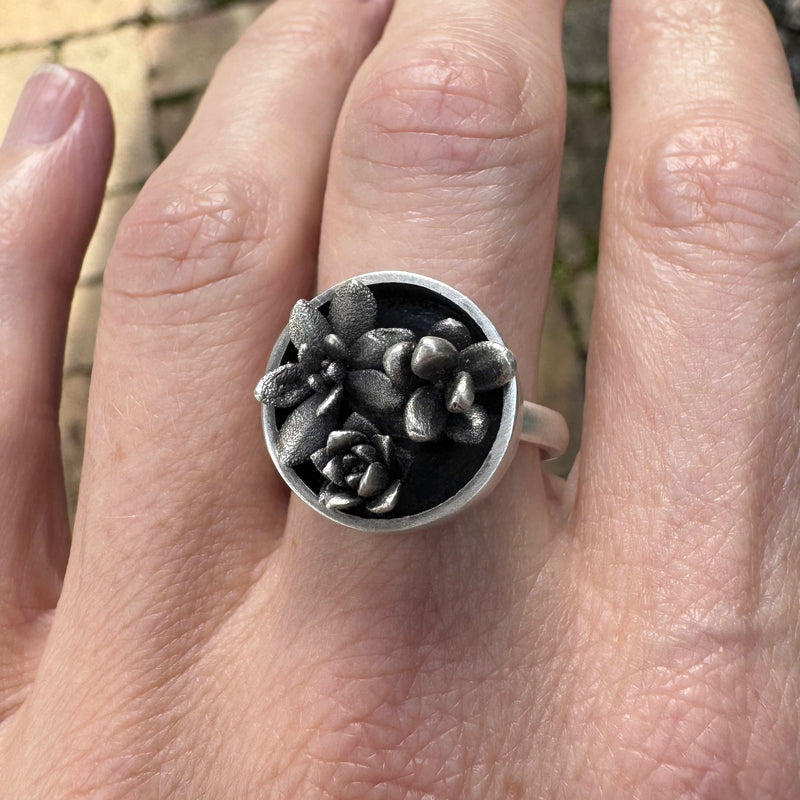 Pot Plant Ring - Emma Kidson