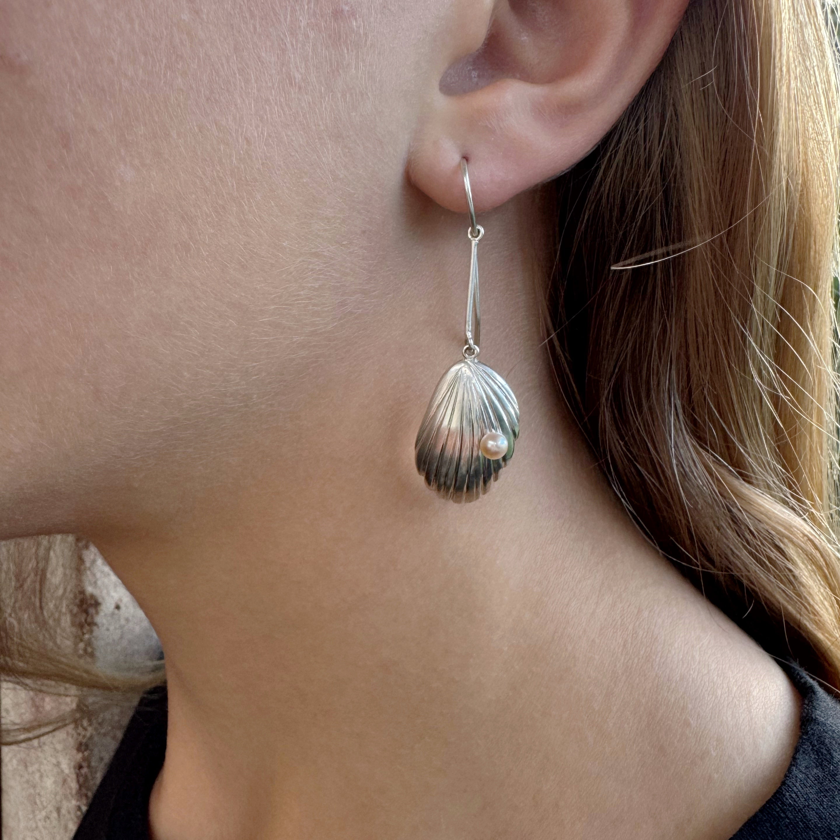 Cockle Shell Earrings - Catherine White