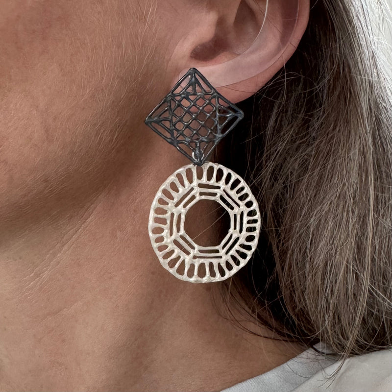 Brilliant Chain Earrings - Anna Vlahos