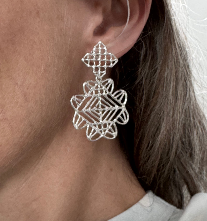 Clover Chain Earrings - Anna Vlahos