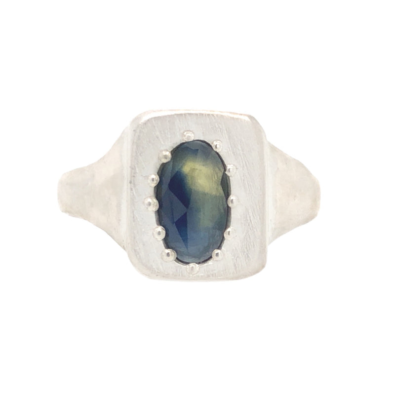 Rectangle Silver Signet Ring with Oval Sapphire - Atelier Narce