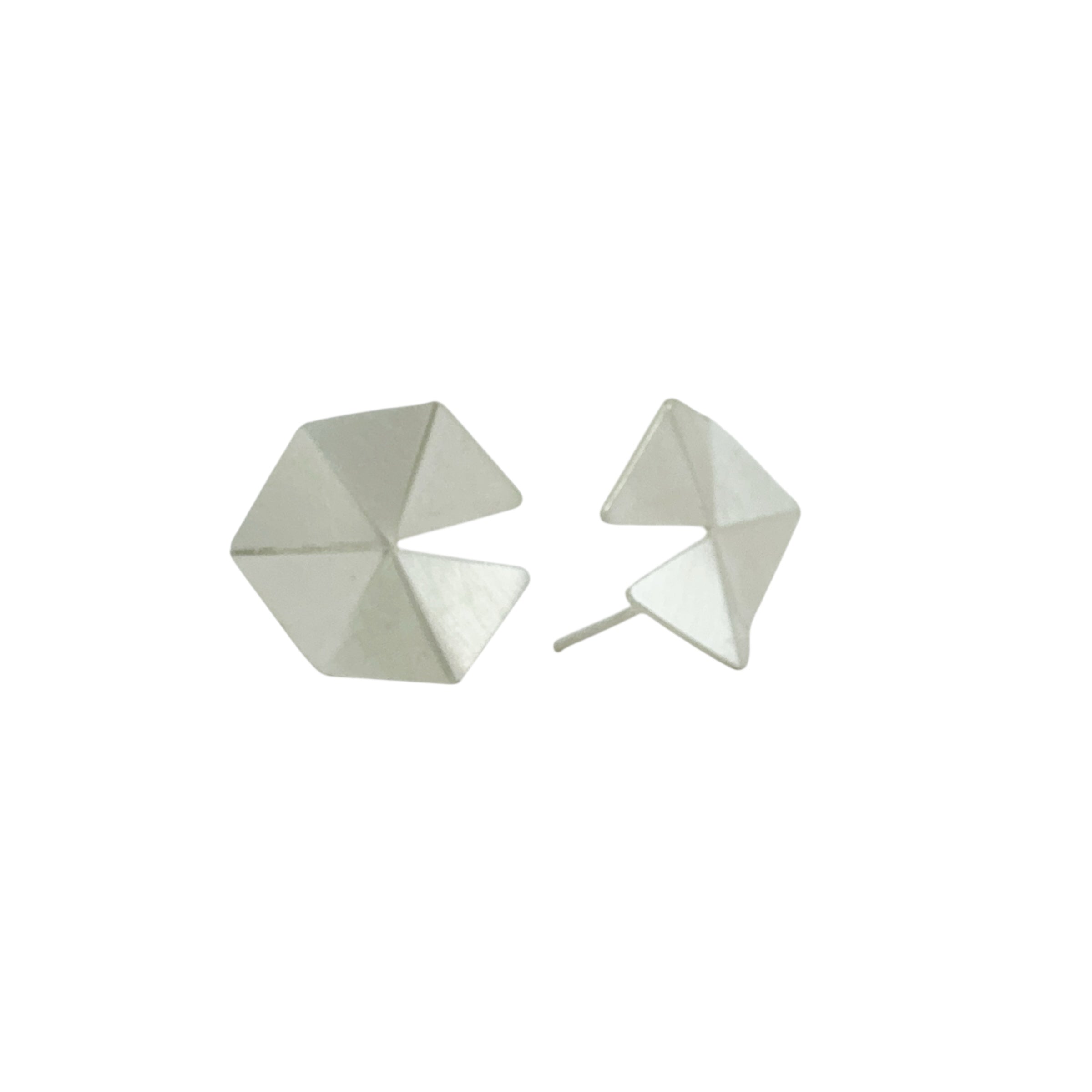Hexagon Silver Studs - Ananda Ungphakorn