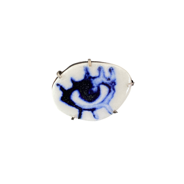 Eye Small Brooch 82 - Julie Smeros EXHIBITION