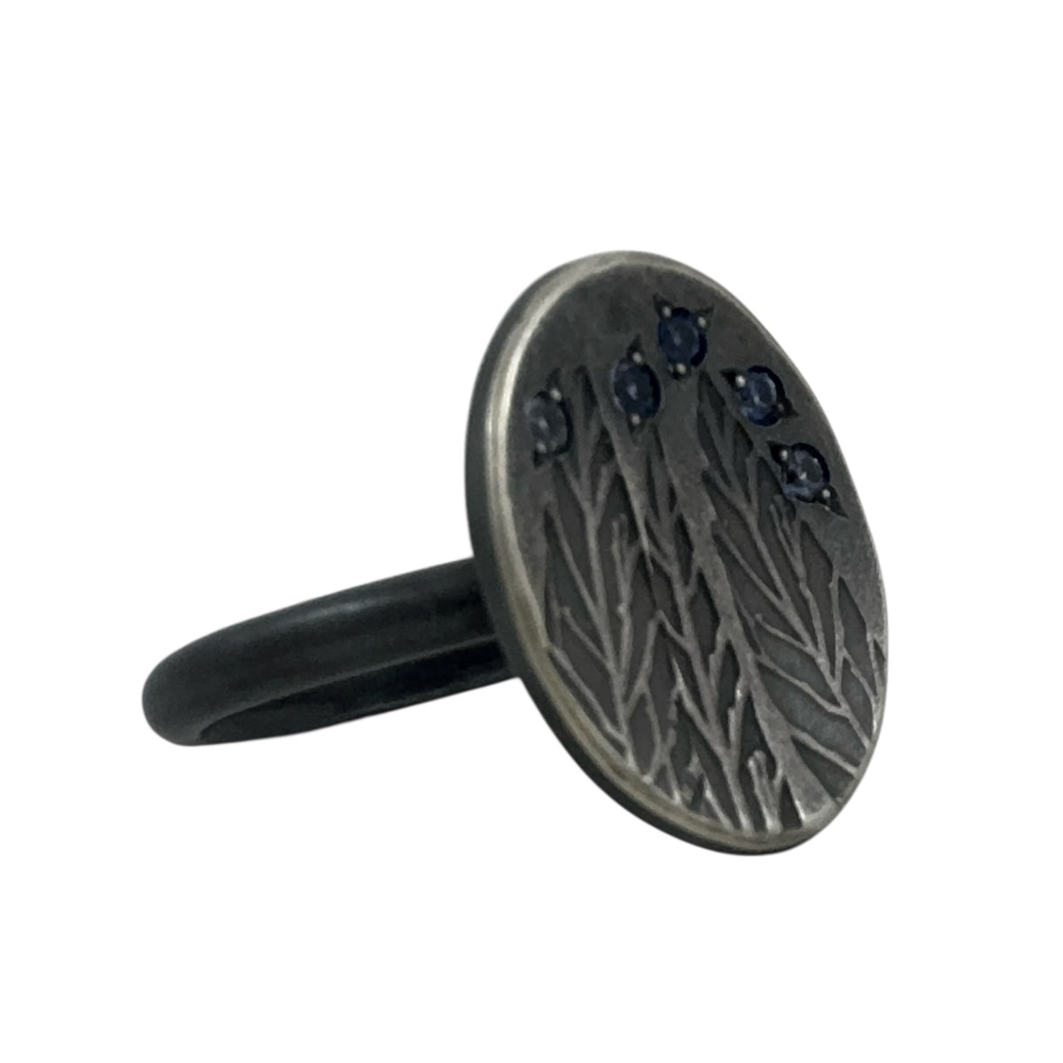 Tri Leaf Ring - Robin Wells