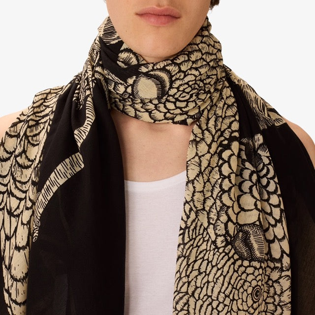 Caracat Scarf in Black - Inoui Editions