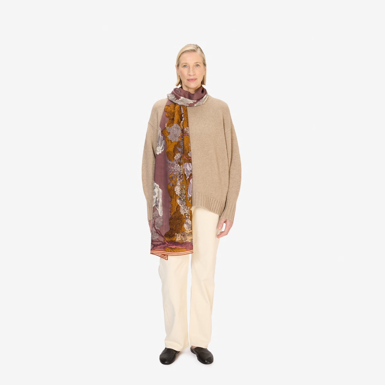 Histoire Wool Scarf in Purple - Inoui Editions