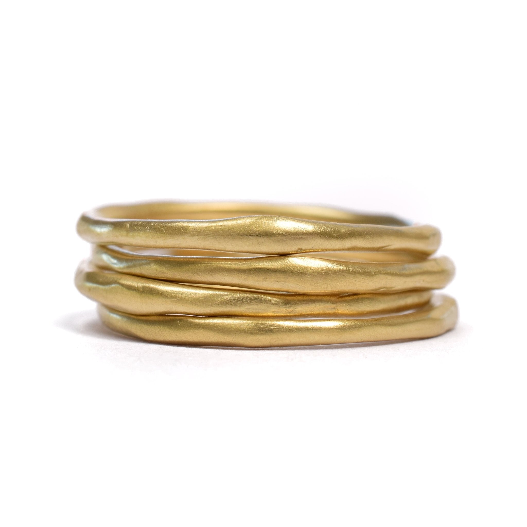 Petite Stacking Plain Band - Johnny Ninos