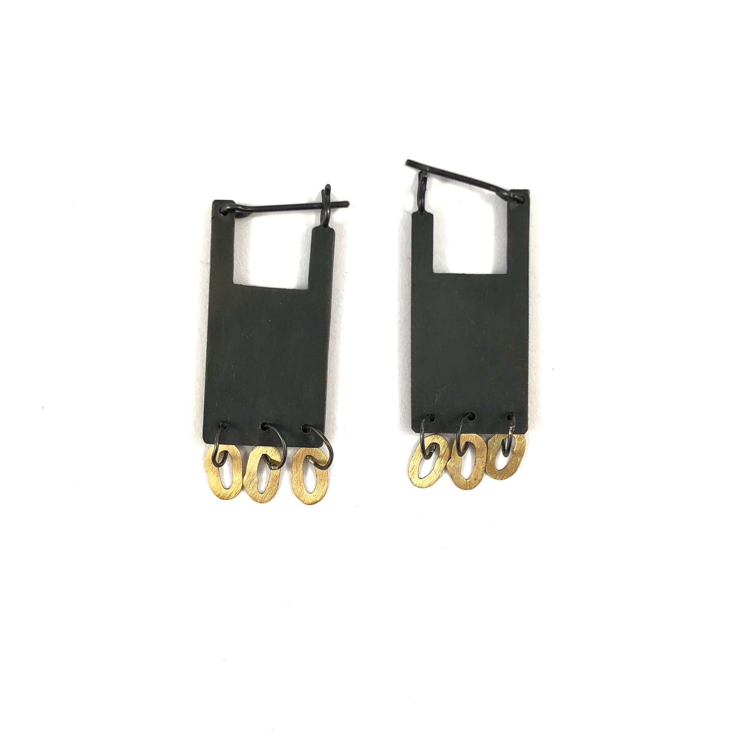 Square Pyramid Medium Earrings - Kaoru Rogers