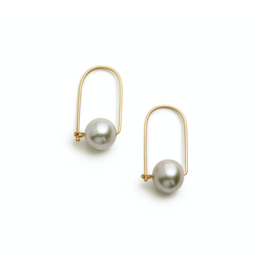 Wide Pearl Arch Earring in 14ct gold - Carla Caruso