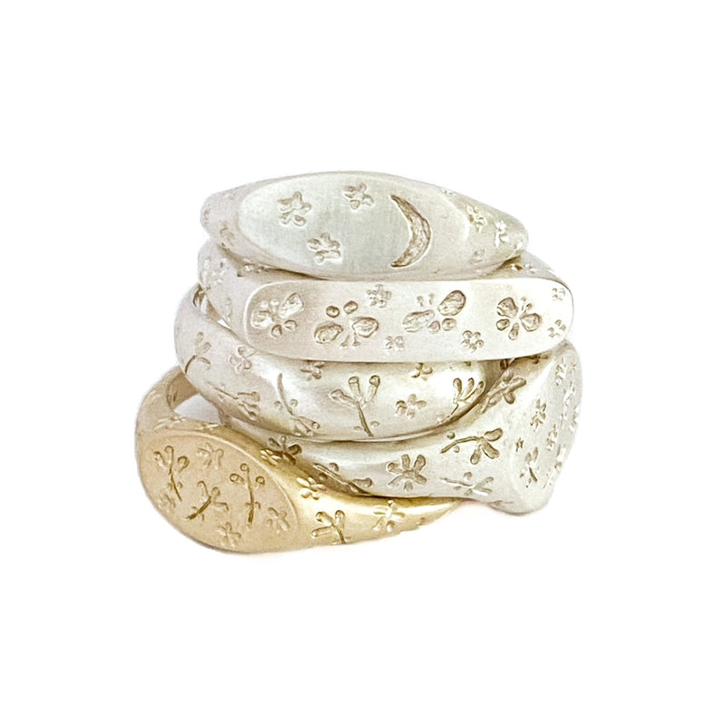 Botanica Signet Ring - Milly Thomas