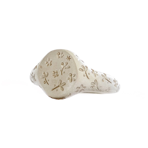 Botanica Signet Ring - Milly Thomas