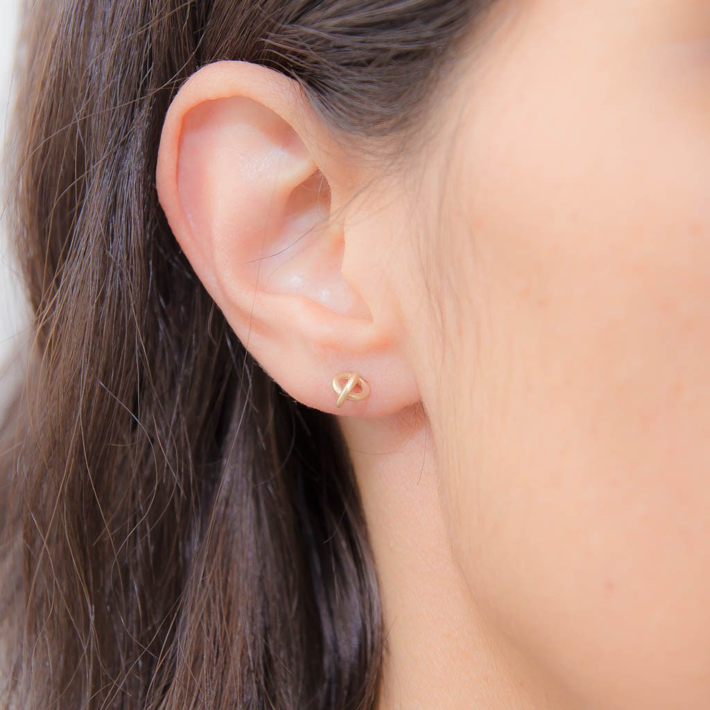 Embrace Studs in 14ct gold - Carla Caruso